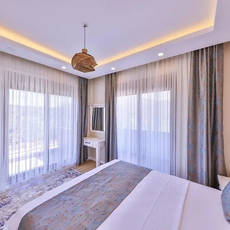 Villa Spectacular With Private Pool And Amazing View Surrounded By Nature In *