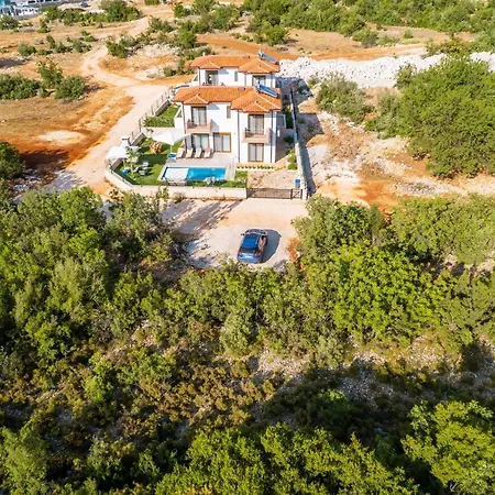 Spectacular With Private Pool And Amazing View Surrounded By Nature In Kas
