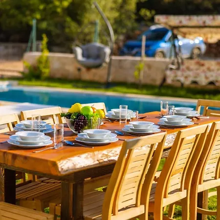 Spectacular With Private Pool And Amazing View Surrounded By Nature In Villa